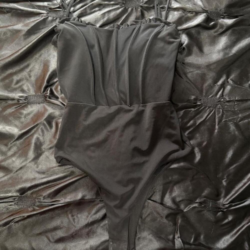 Princess polly black bodysuit